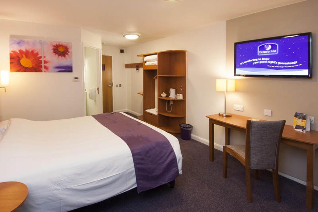 Premier Inn Hemel Hempstead Central Exterior foto