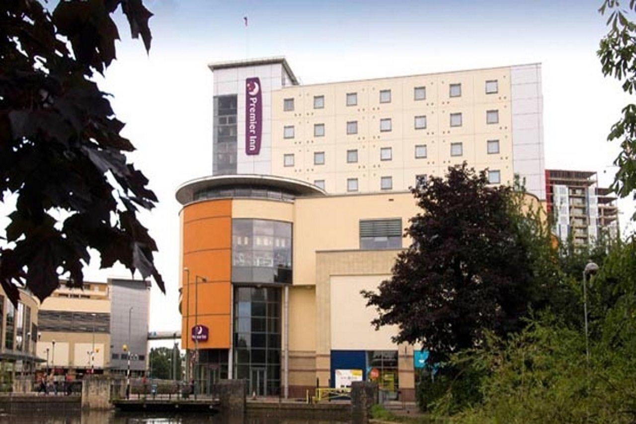 Premier Inn Hemel Hempstead Central Exterior foto